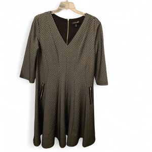 PLUS SIZE******Lane Bryant Black and White Top